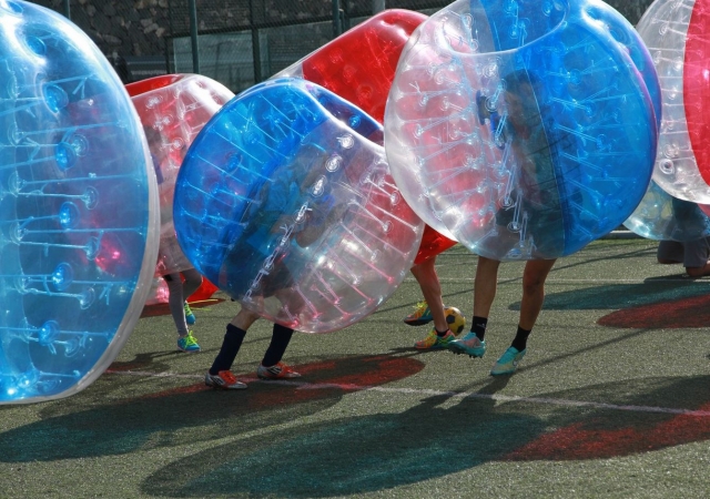 Futbolistas en burbujas